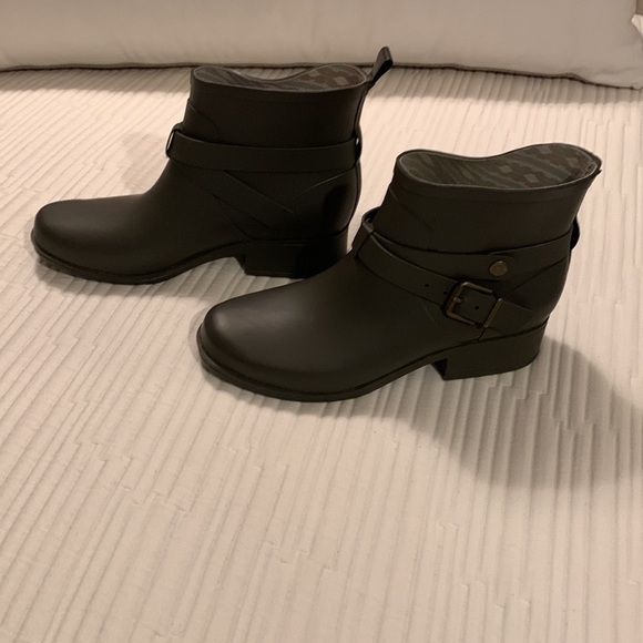 Lucky Brand Women’s Minimalist Ankle Rain Boots SZ 9 - Picture 6 of 13